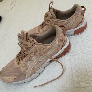 ASICS Women’s Gel Quantum 90 (marble shine)